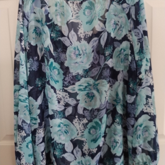 Croft & Barrow Blue Floral Button Front Blouse 3X Plus Size - Picture 6 of 11